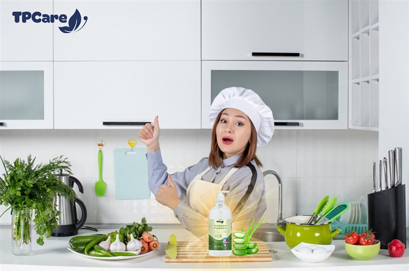 Tiết kiệm hơn, an toàn hơn với nước rửa chén TPCare không mùi