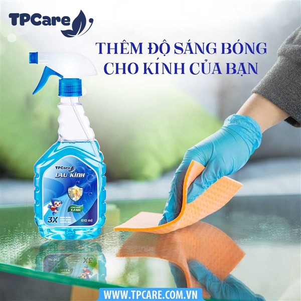 Vì sao kính nhà bạn luôn mờ sau khi lau? TPCare có cách!
