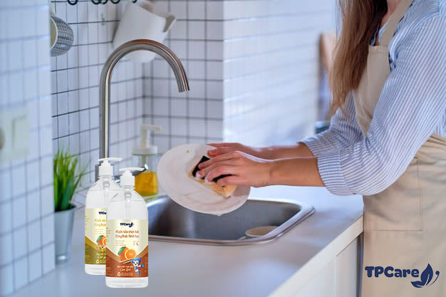 Sự khác biệt giữa nước rửa bát sinh học và nước rửa bát thông thường