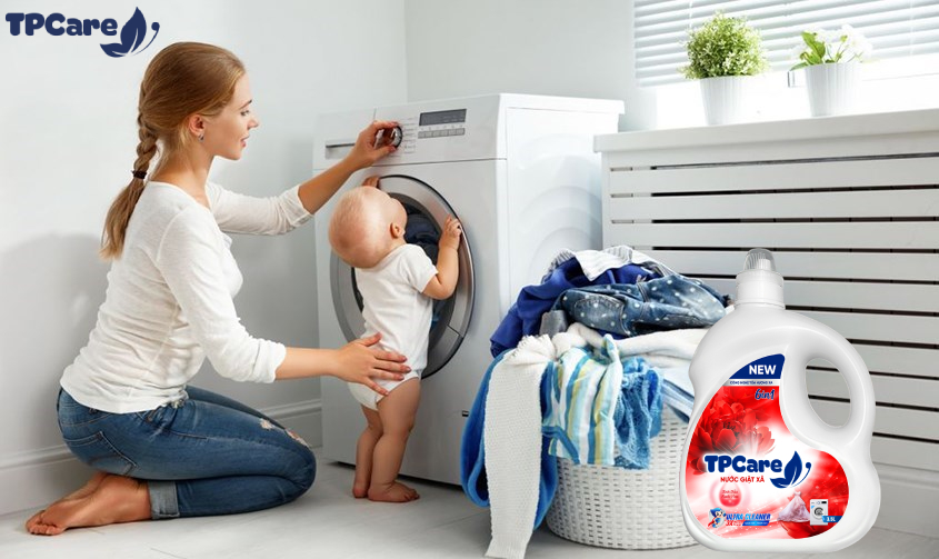 Quần áo trẻ sơ sinh nên giặt bằng gì để an toàn nhất?
